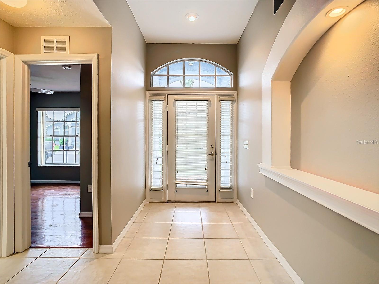 7823 FLORADORA DR