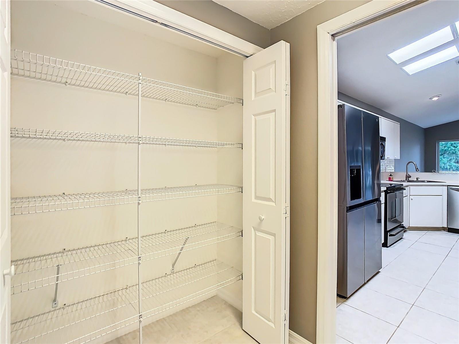 7823 FLORADORA DR