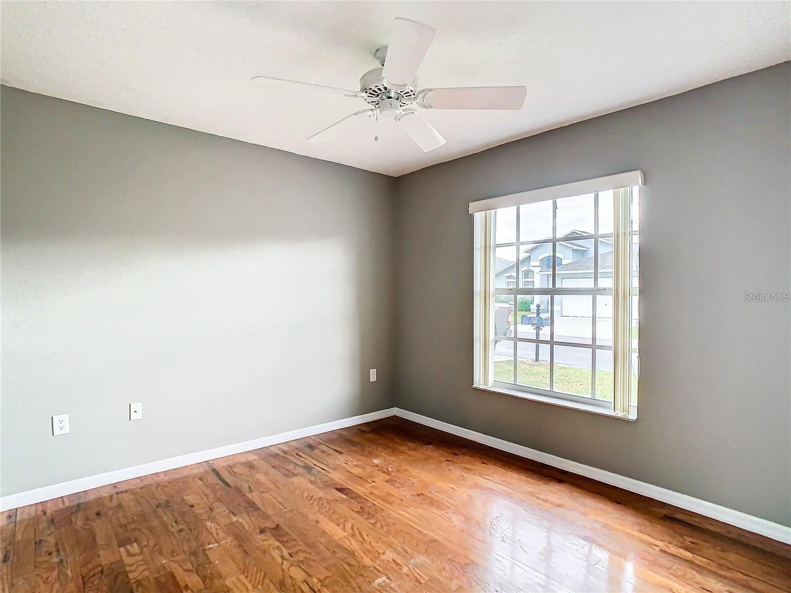 7823 FLORADORA DR