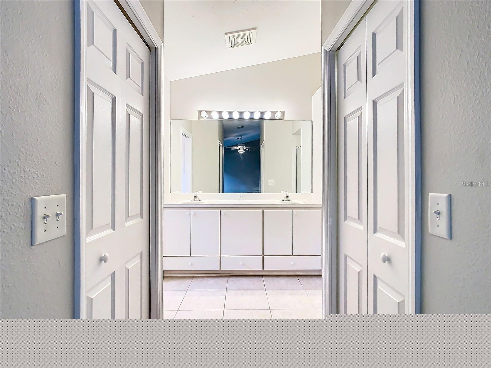 7823 FLORADORA DR