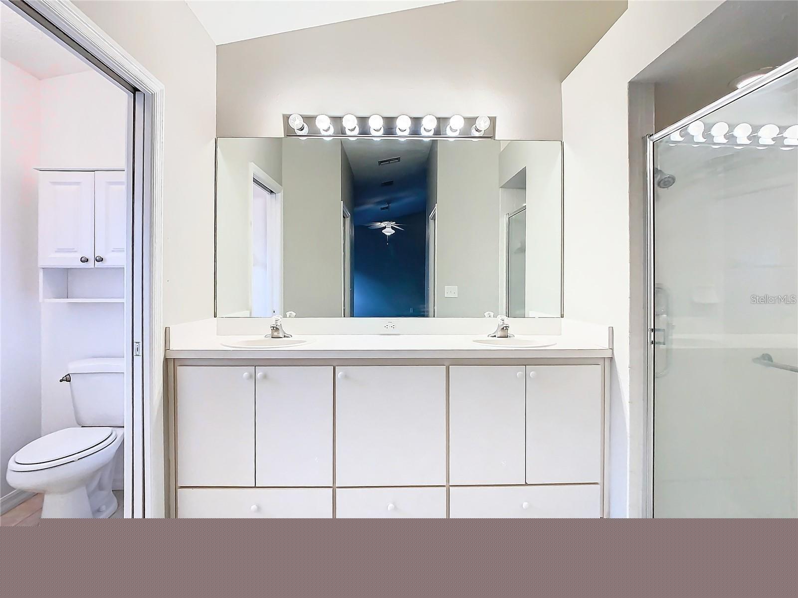 7823 FLORADORA DR