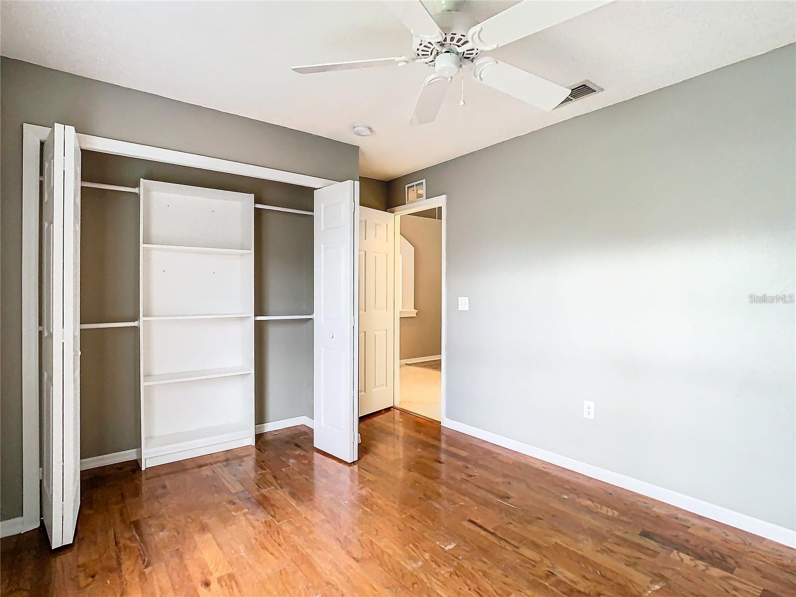7823 FLORADORA DR