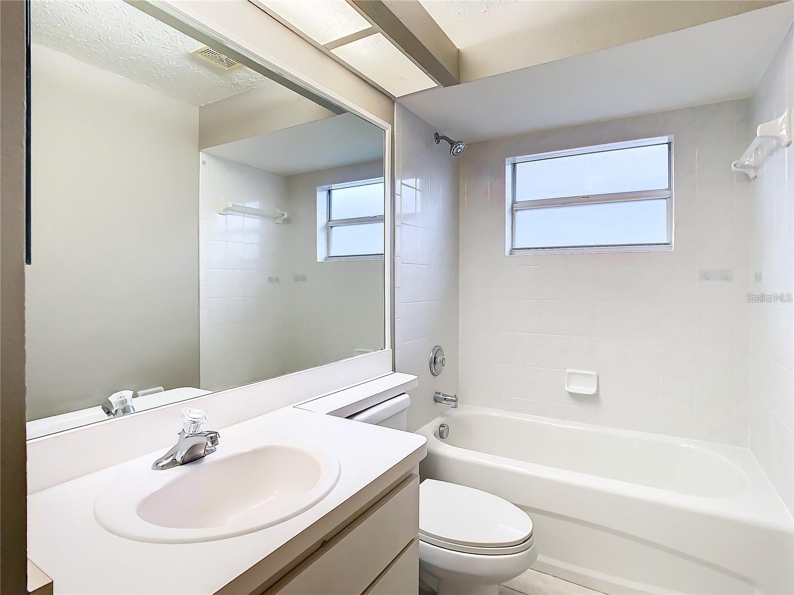 7823 FLORADORA DR