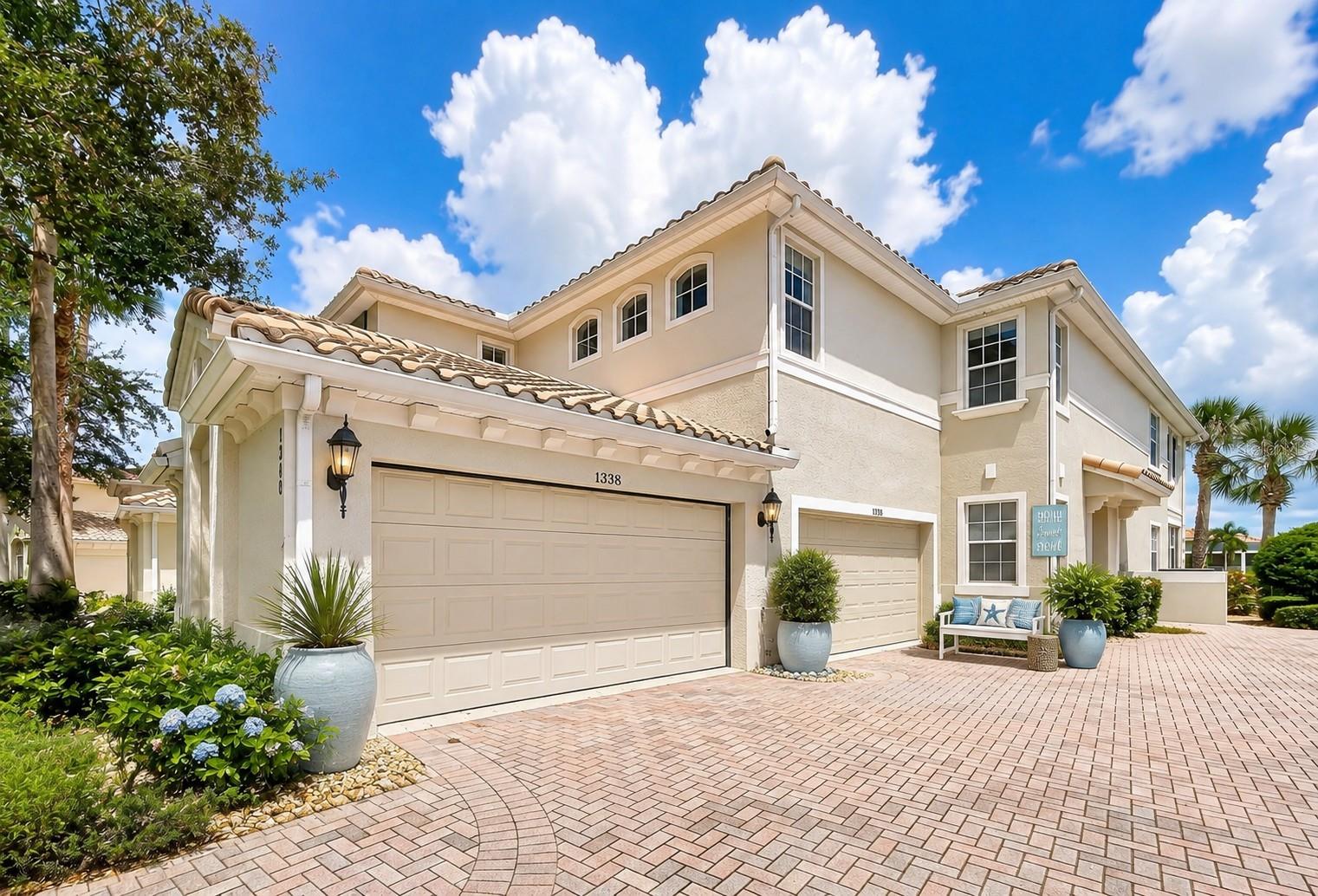 1338 EMERALD DUNES DR #35
