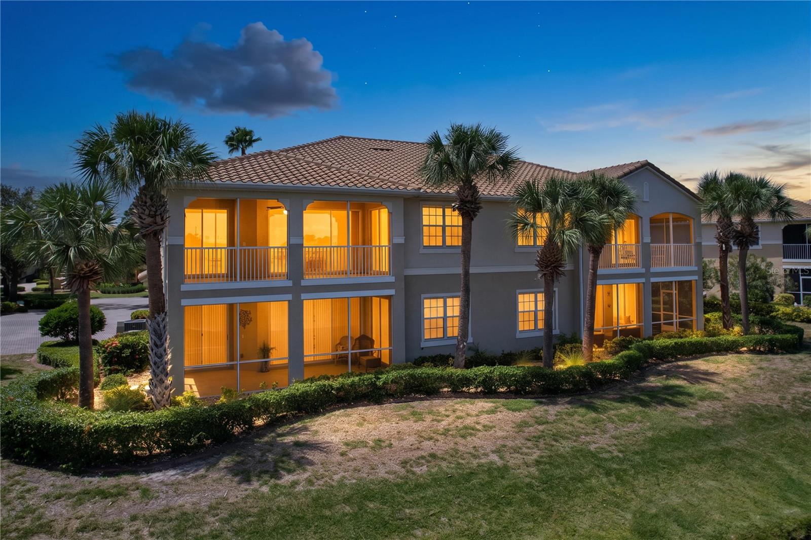 1338 EMERALD DUNES DR #35