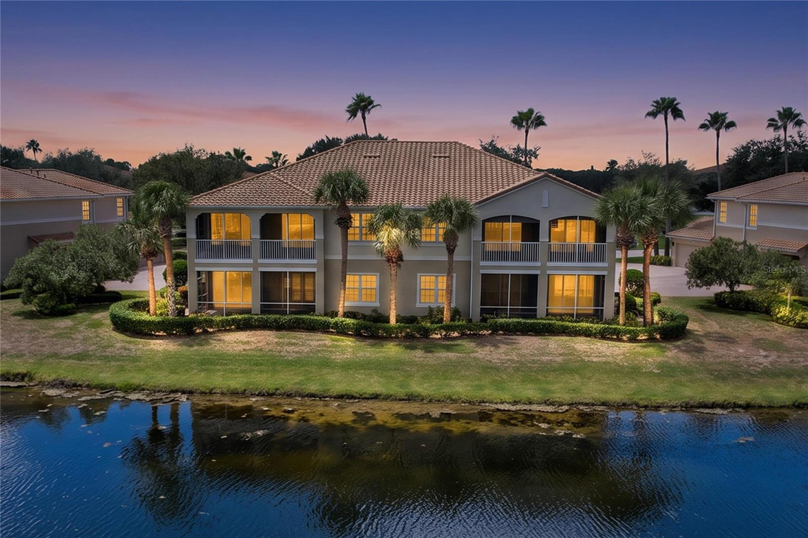 1338 EMERALD DUNES DR #35