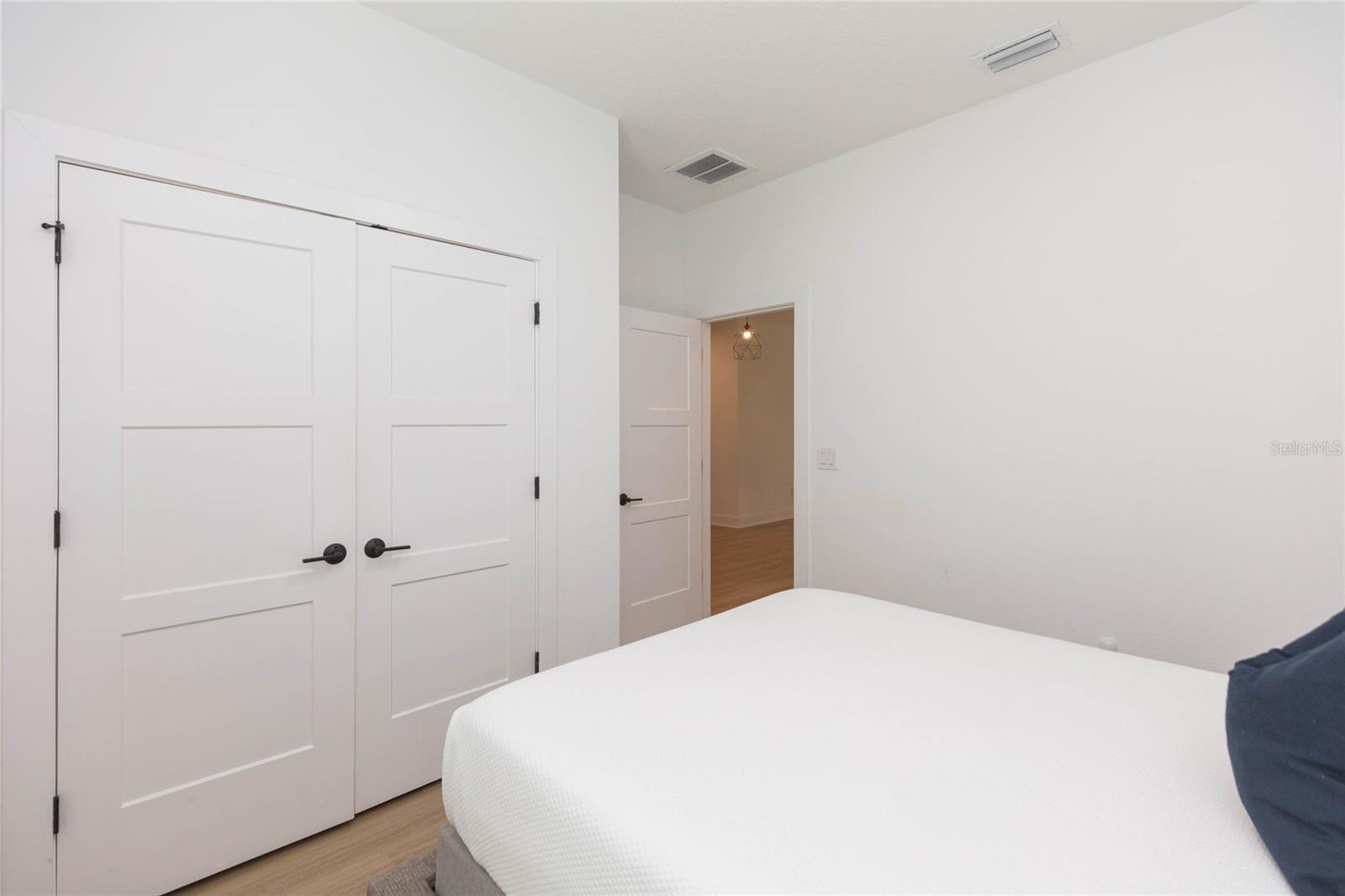 7122 ESTERO CT