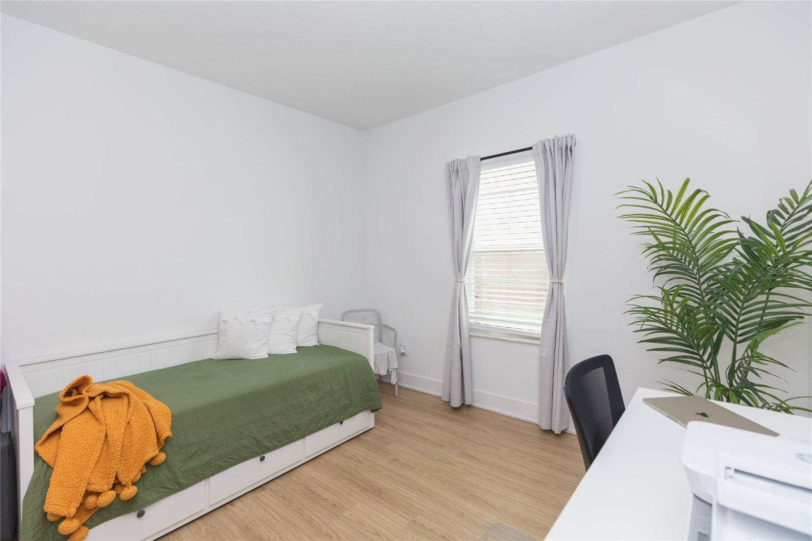 7122 ESTERO CT