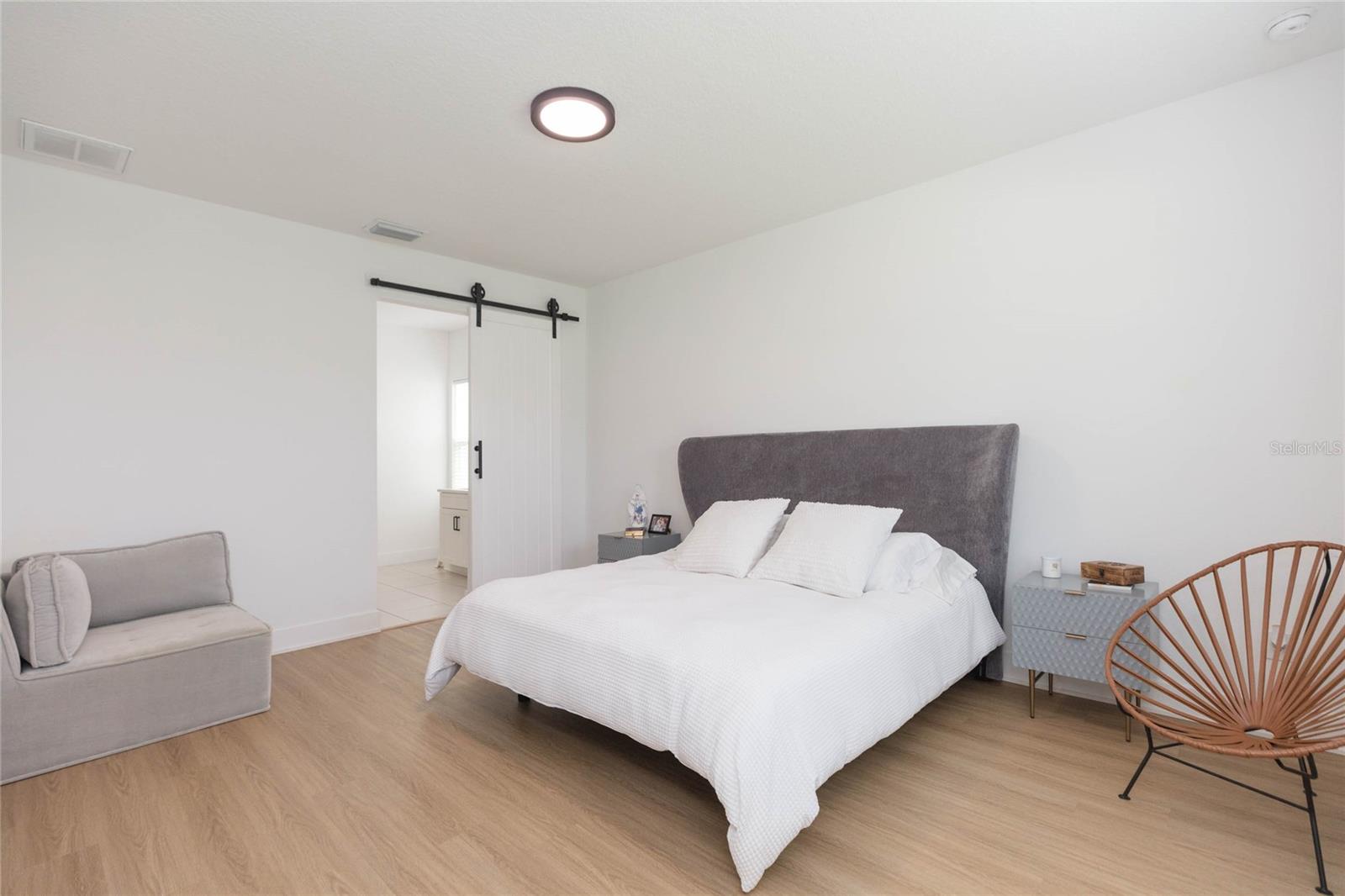 7122 ESTERO CT