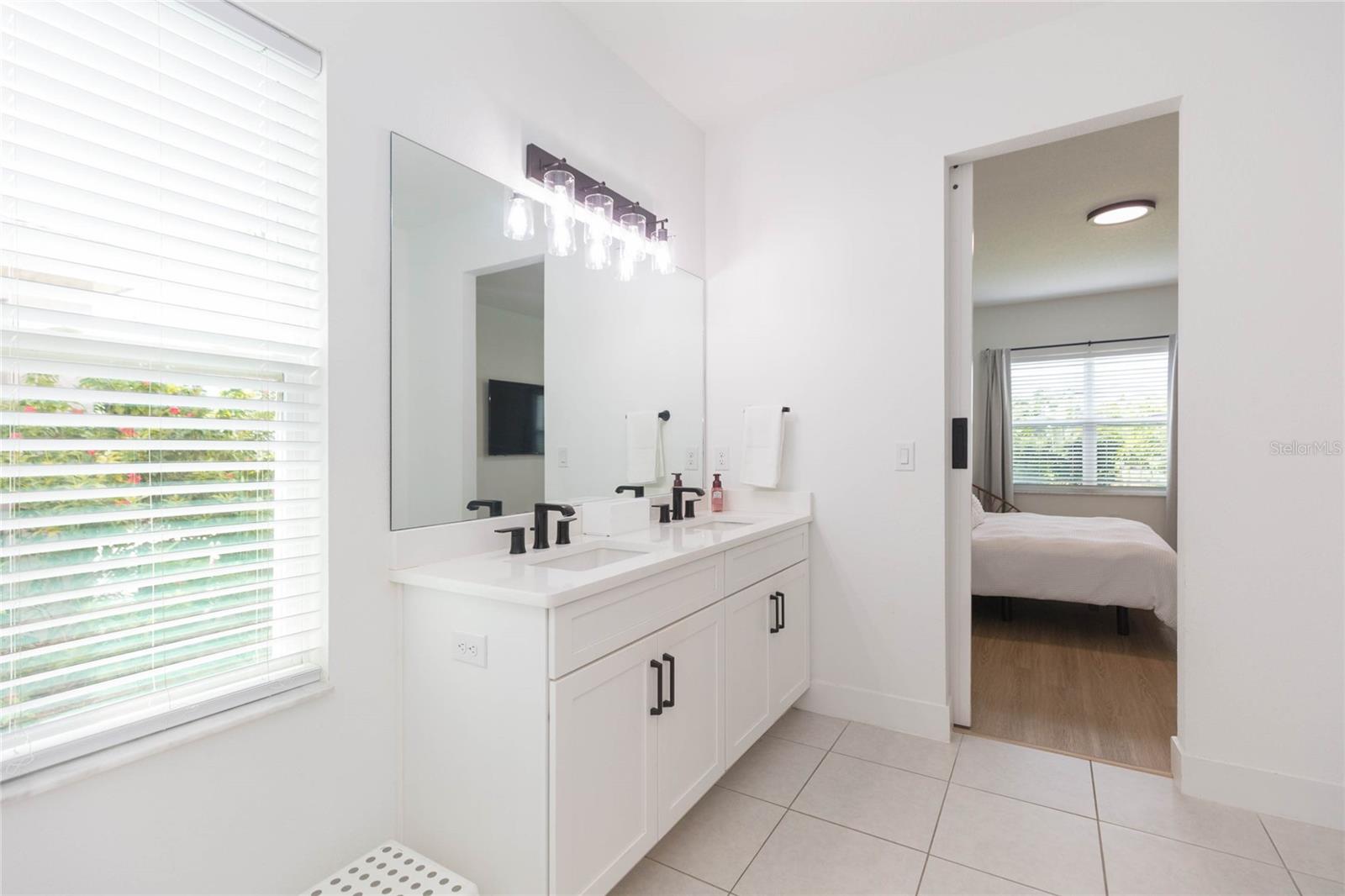 7122 ESTERO CT