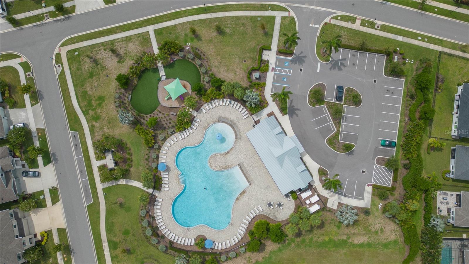 7122 ESTERO CT