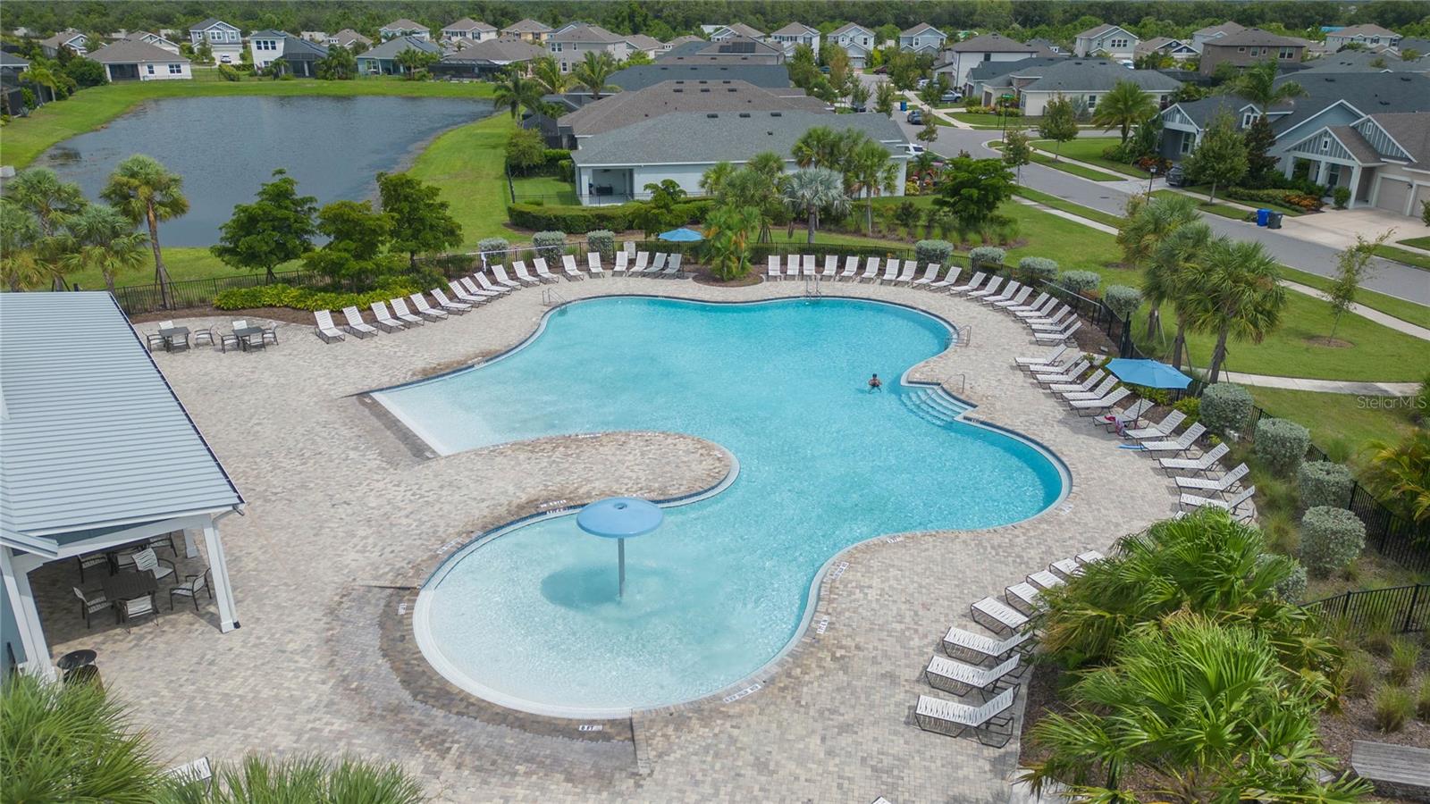 7122 ESTERO CT