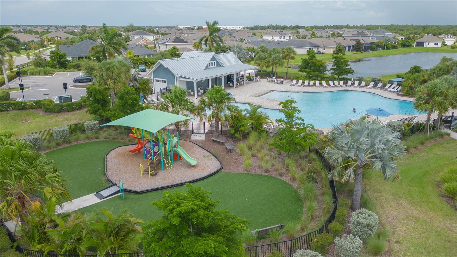 7122 ESTERO CT