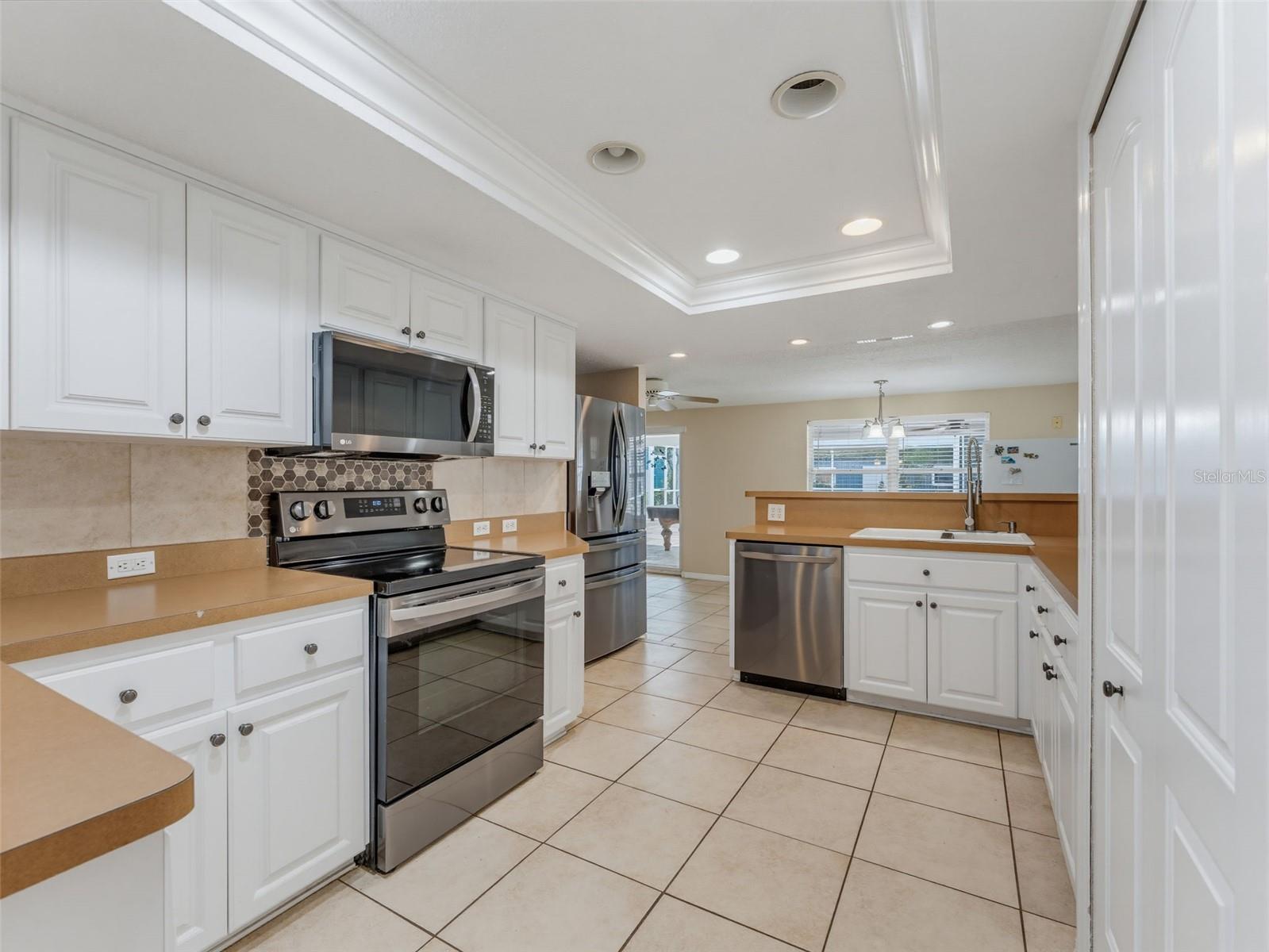 10744 OSCEOLA DR