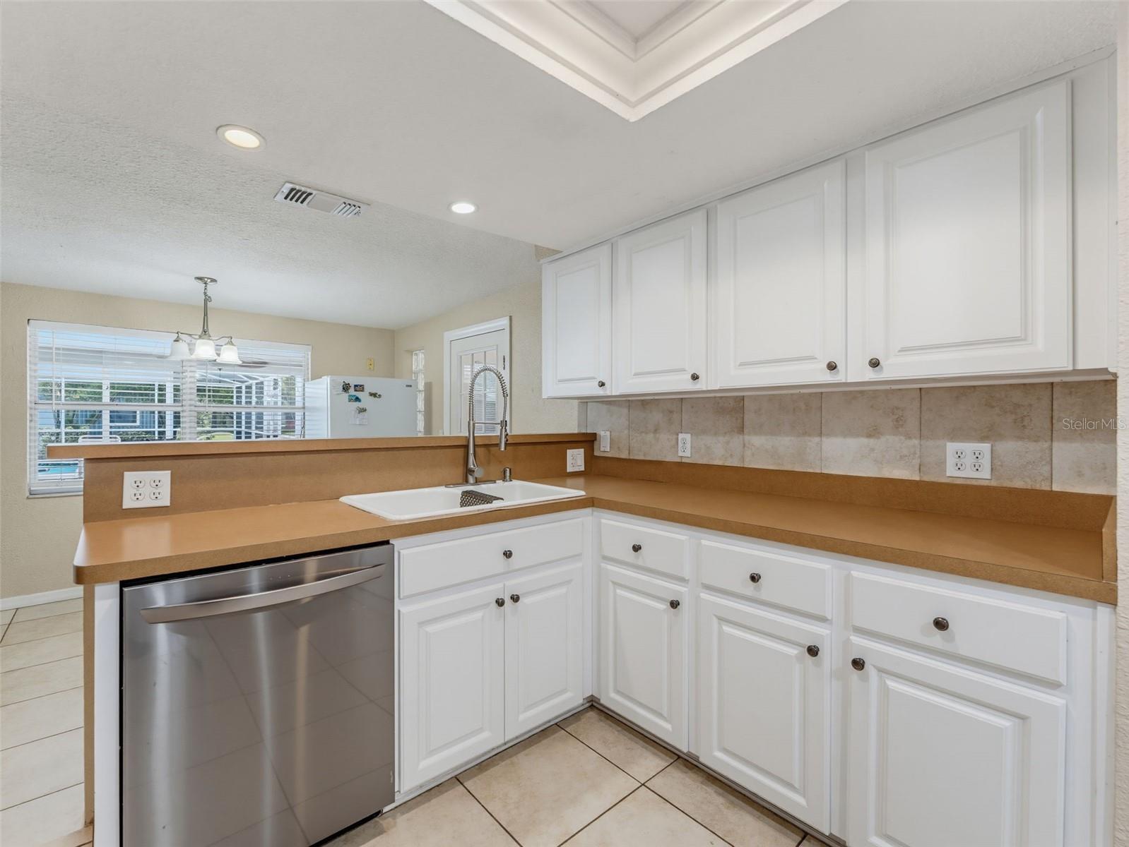 10744 OSCEOLA DR