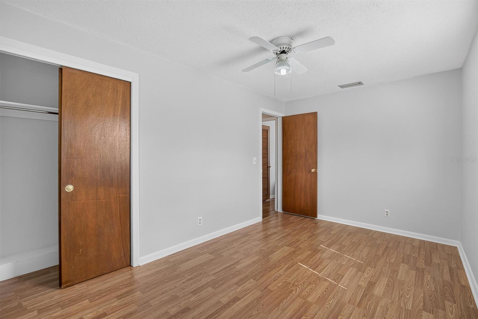 403 ALMA DR