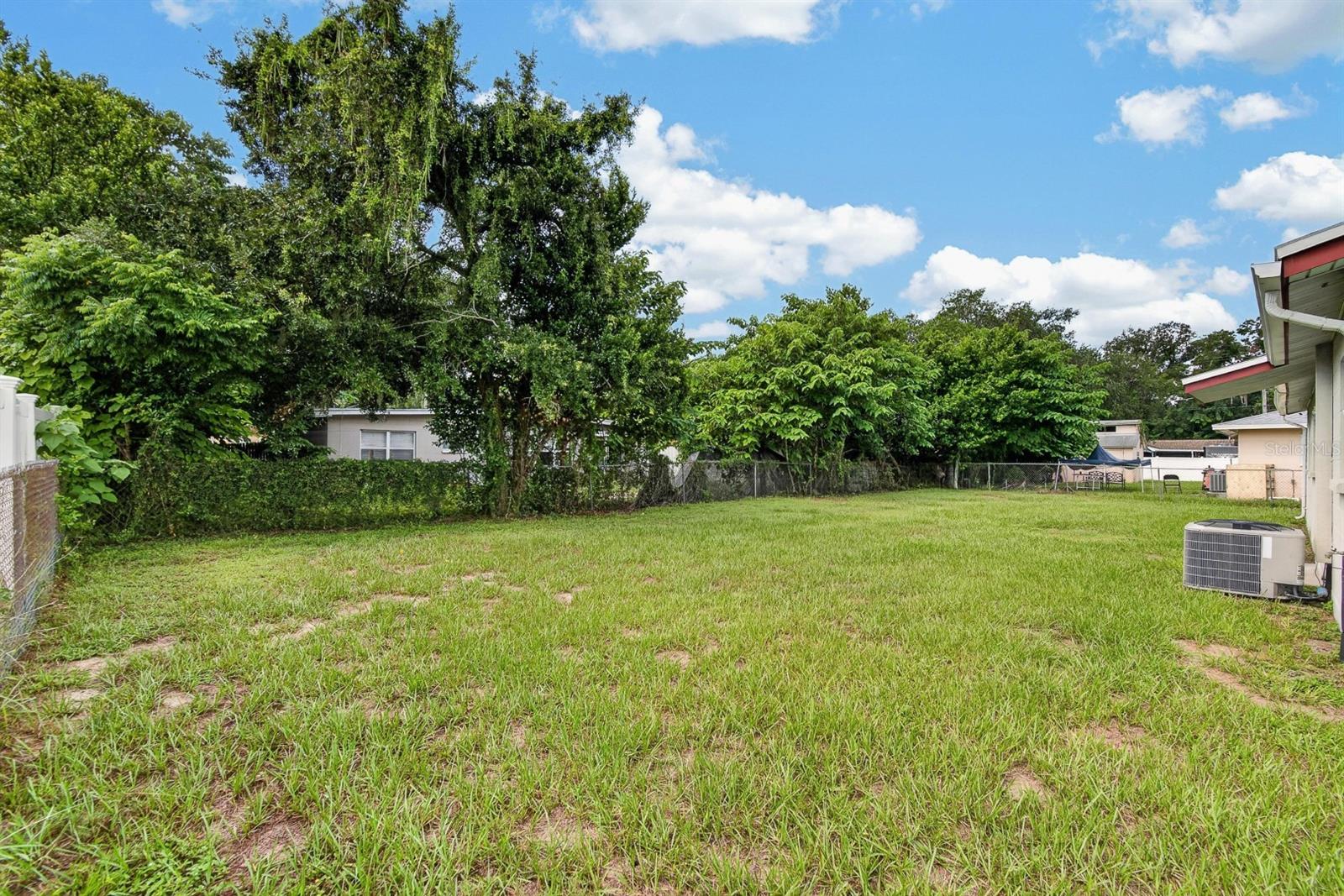 403 ALMA DR