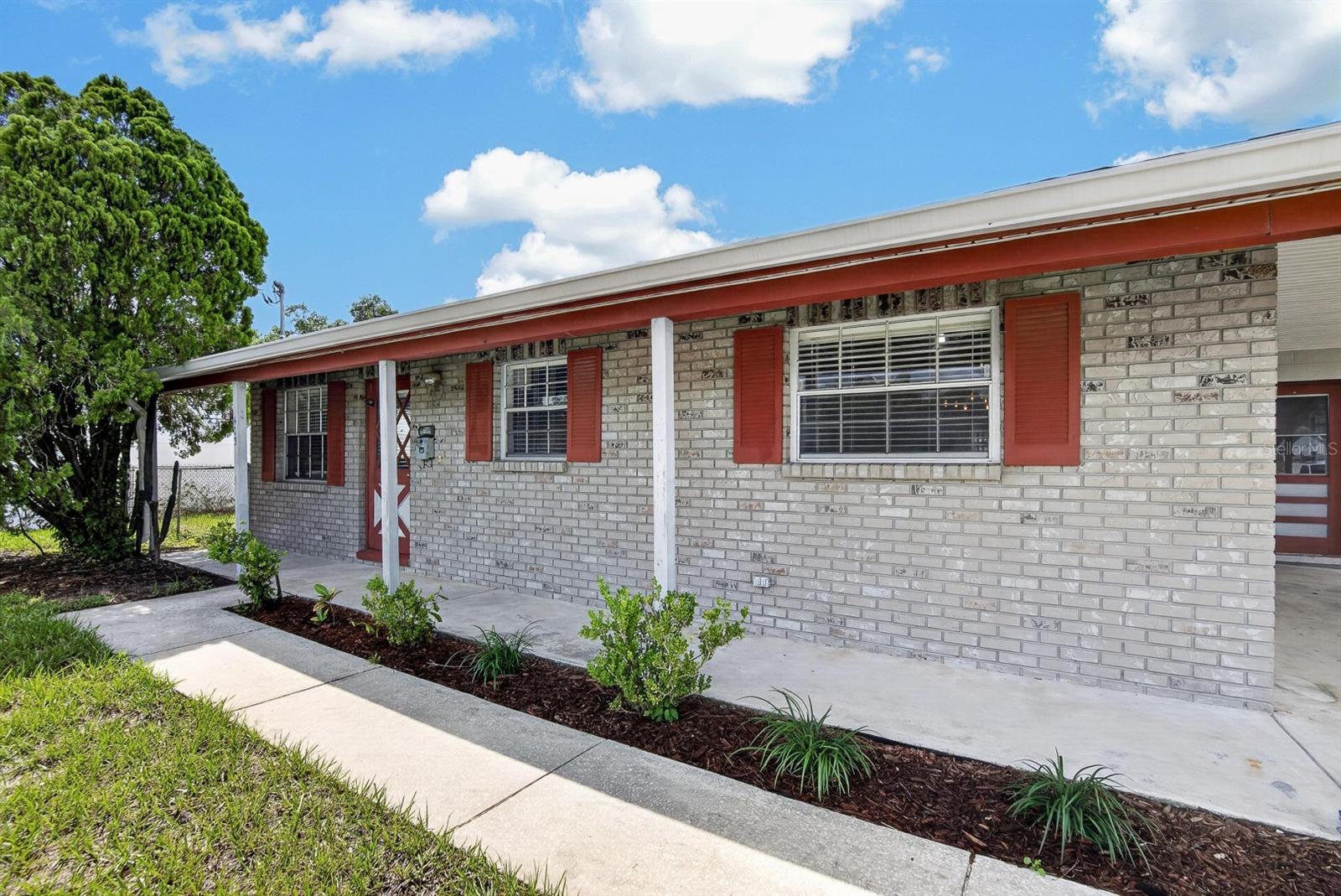 403 ALMA DR