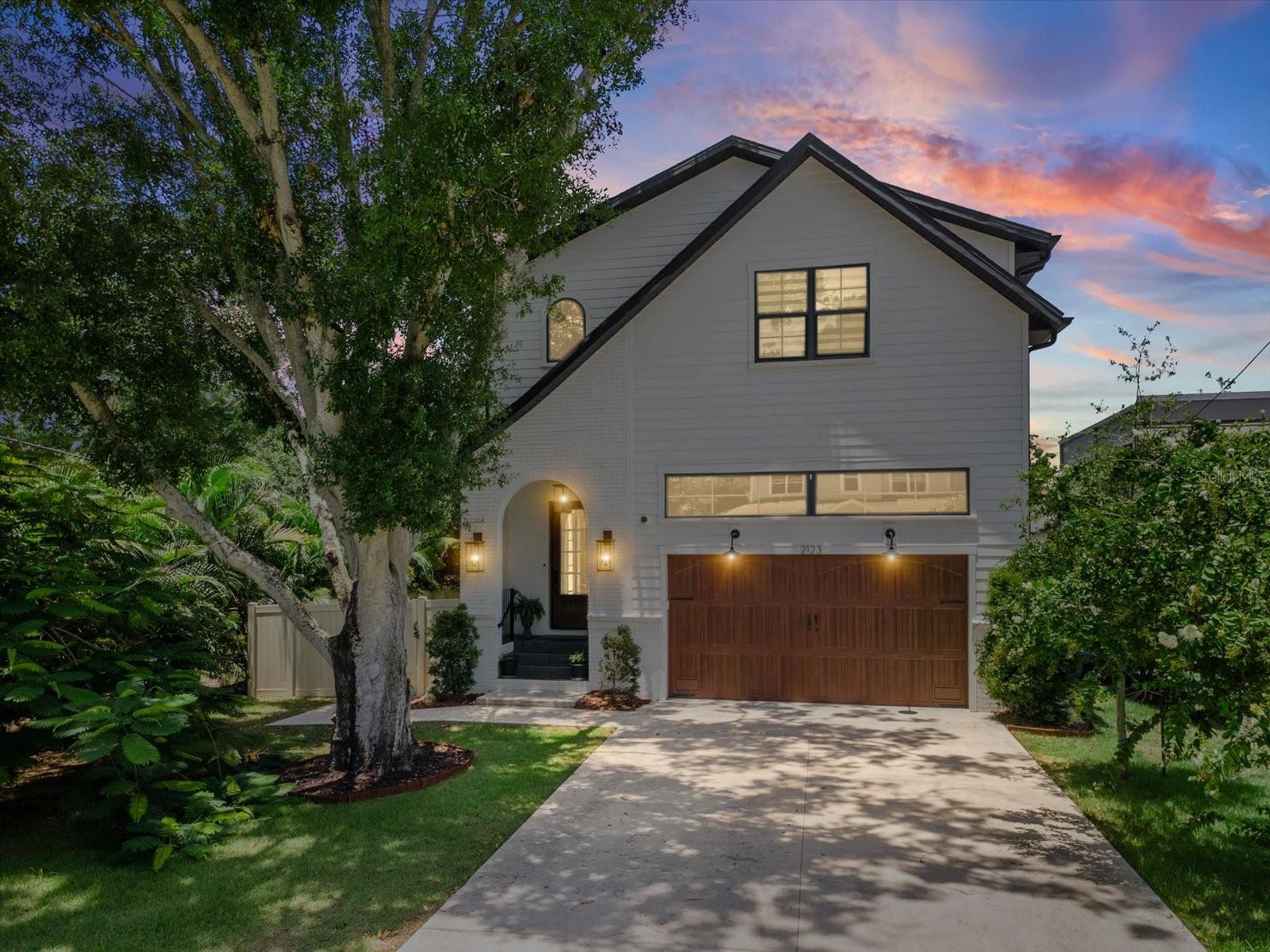 2123 S CORTEZ AVE