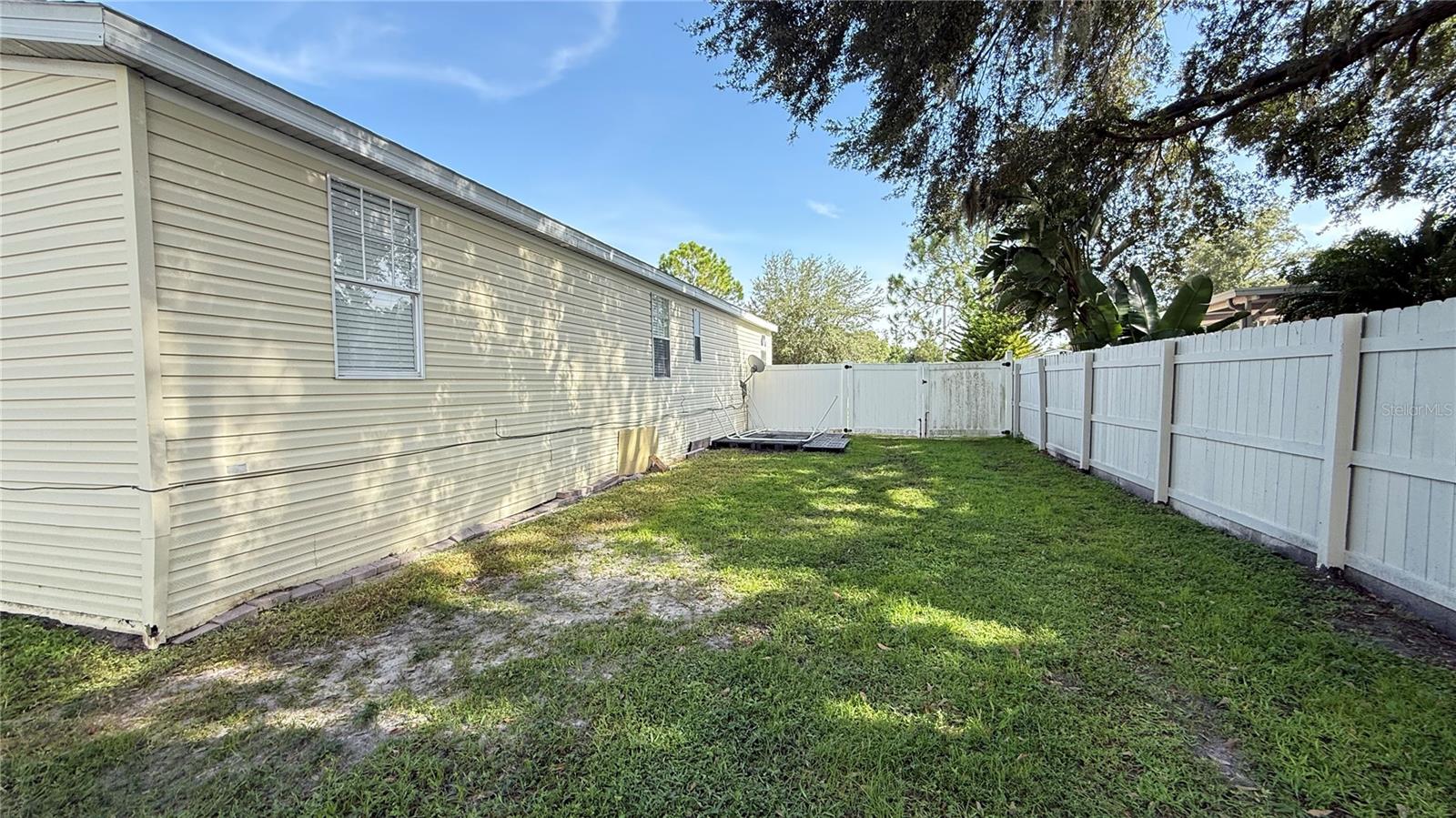 10404 BRUSSELS DR
