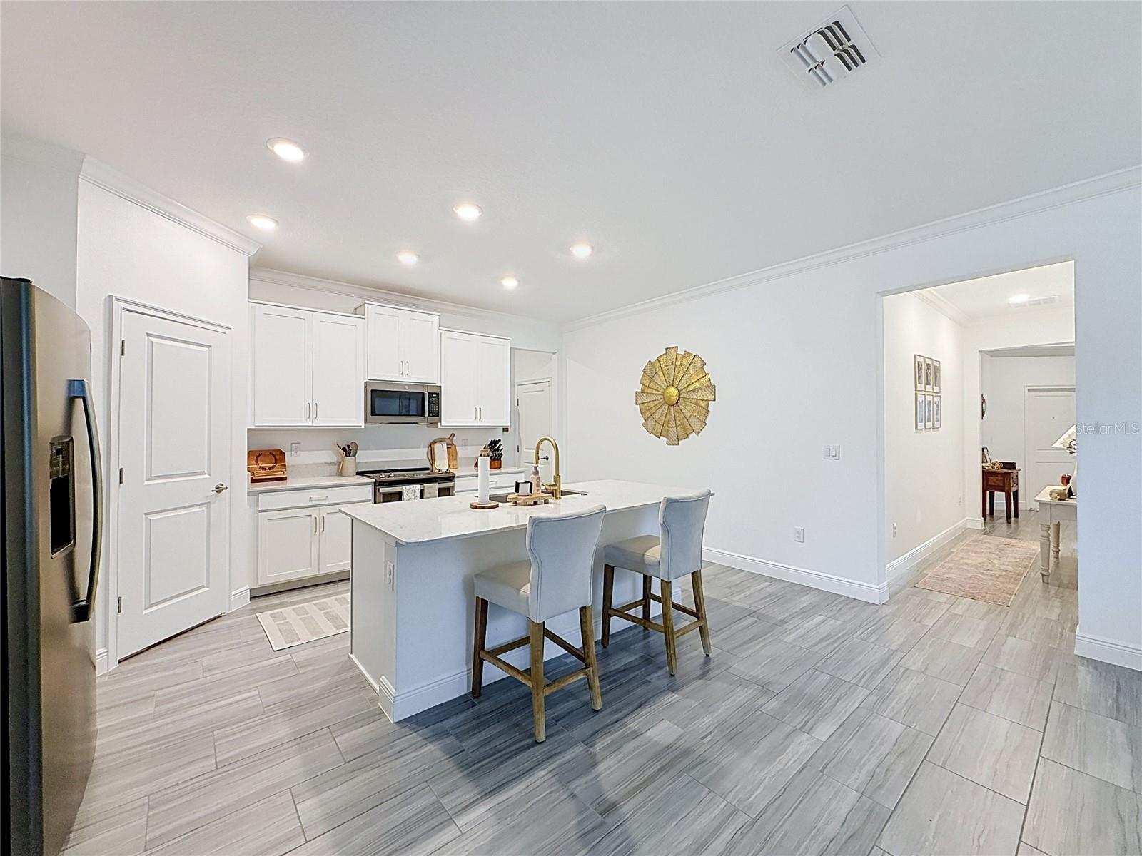 9962 CAMPANULA CT