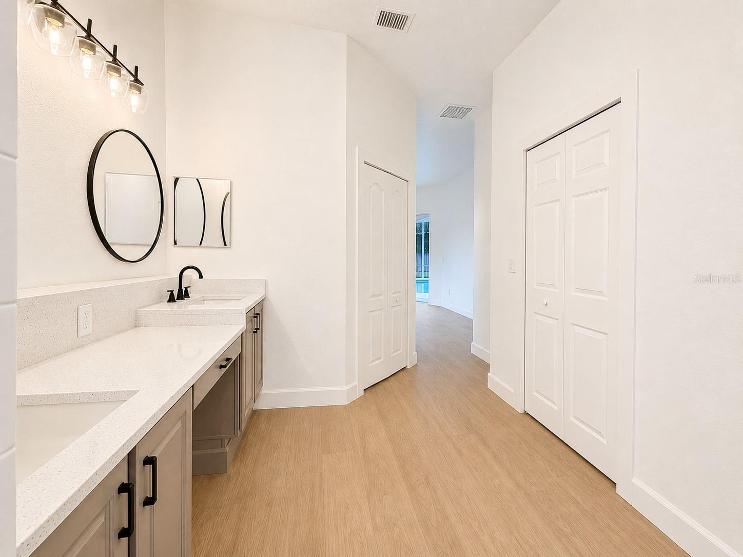 2532 BELLWOOD DR