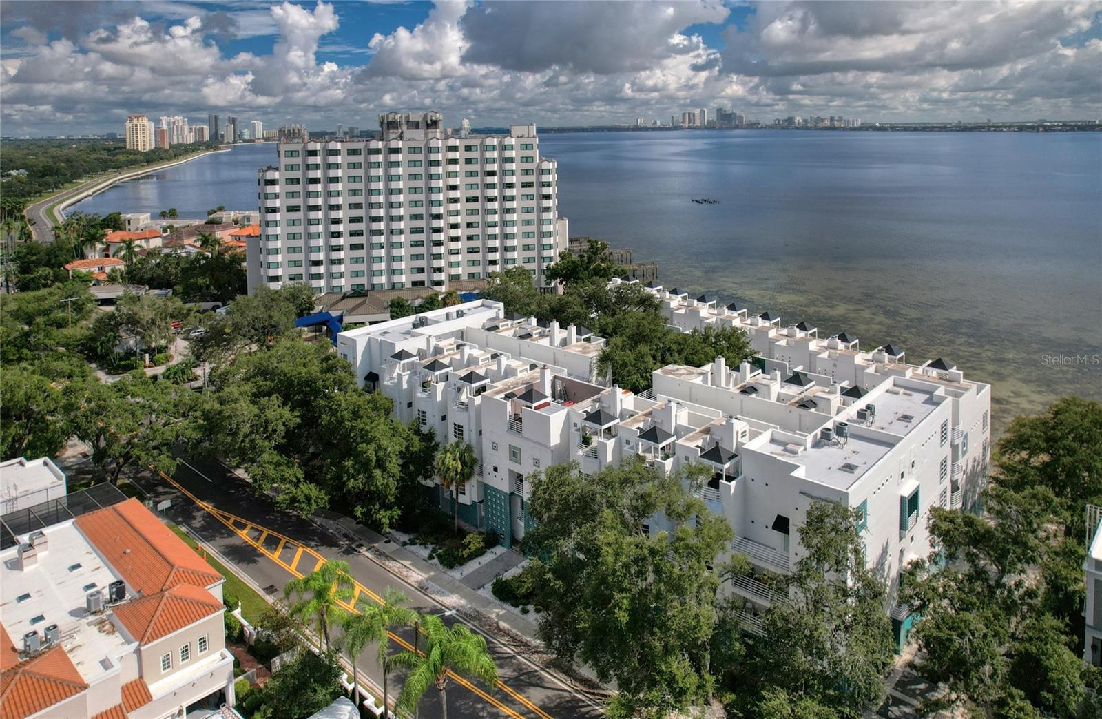 4950 BAYSHORE BLVD #16