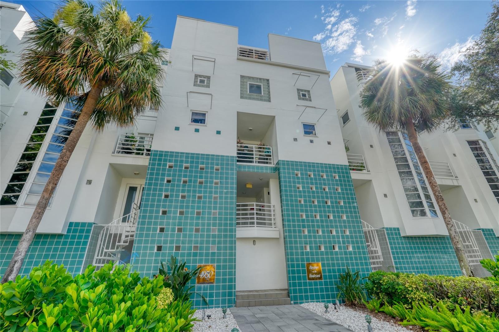 4950 BAYSHORE BLVD #16