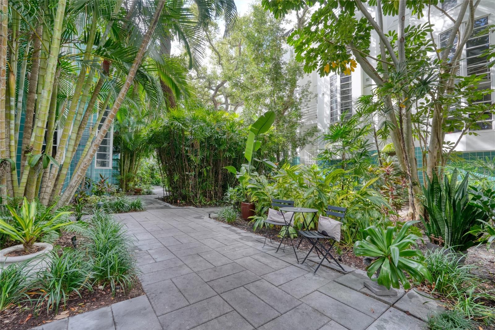 4950 BAYSHORE BLVD #16