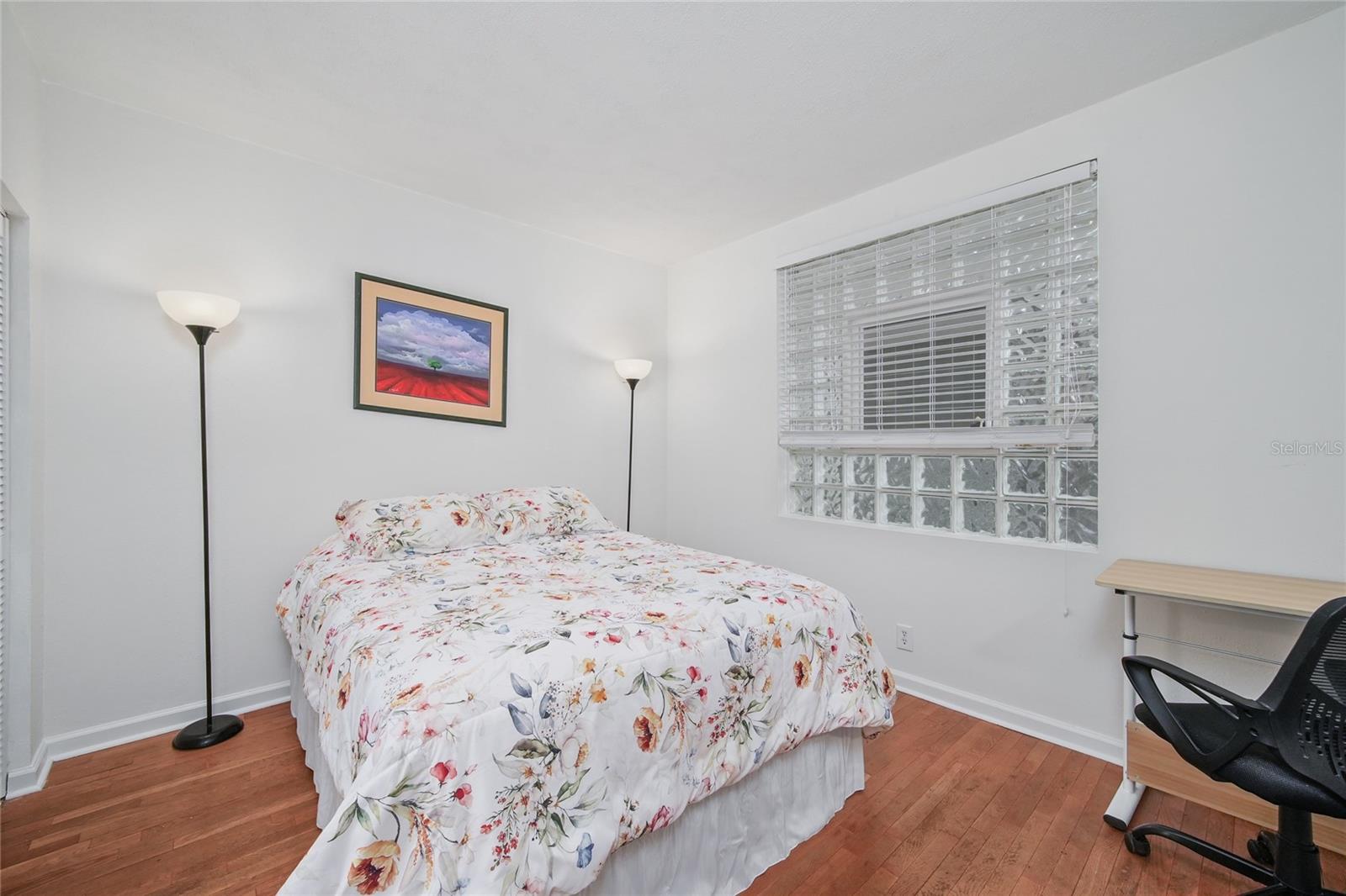 4950 BAYSHORE BLVD #16