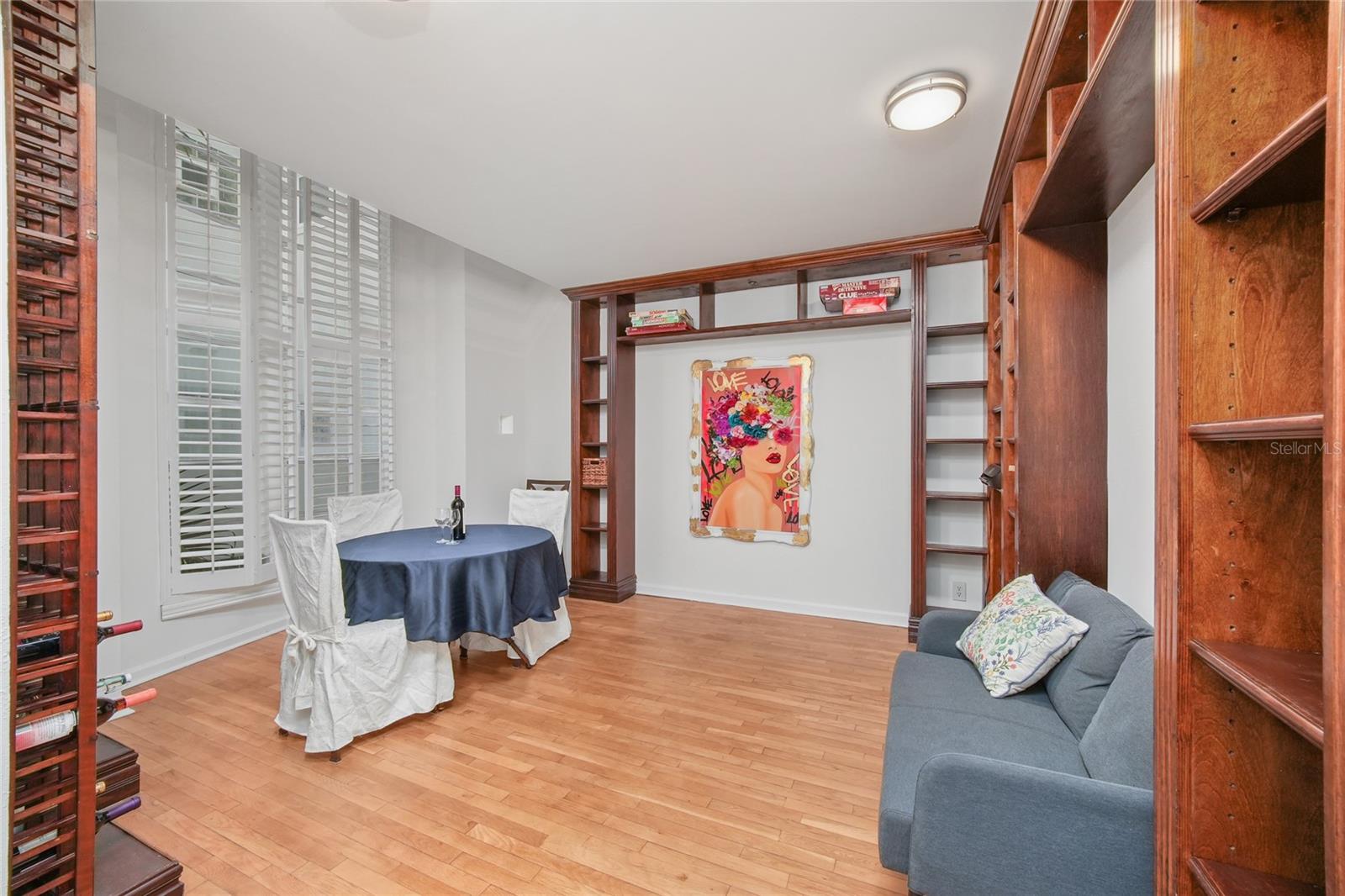 4950 BAYSHORE BLVD #16