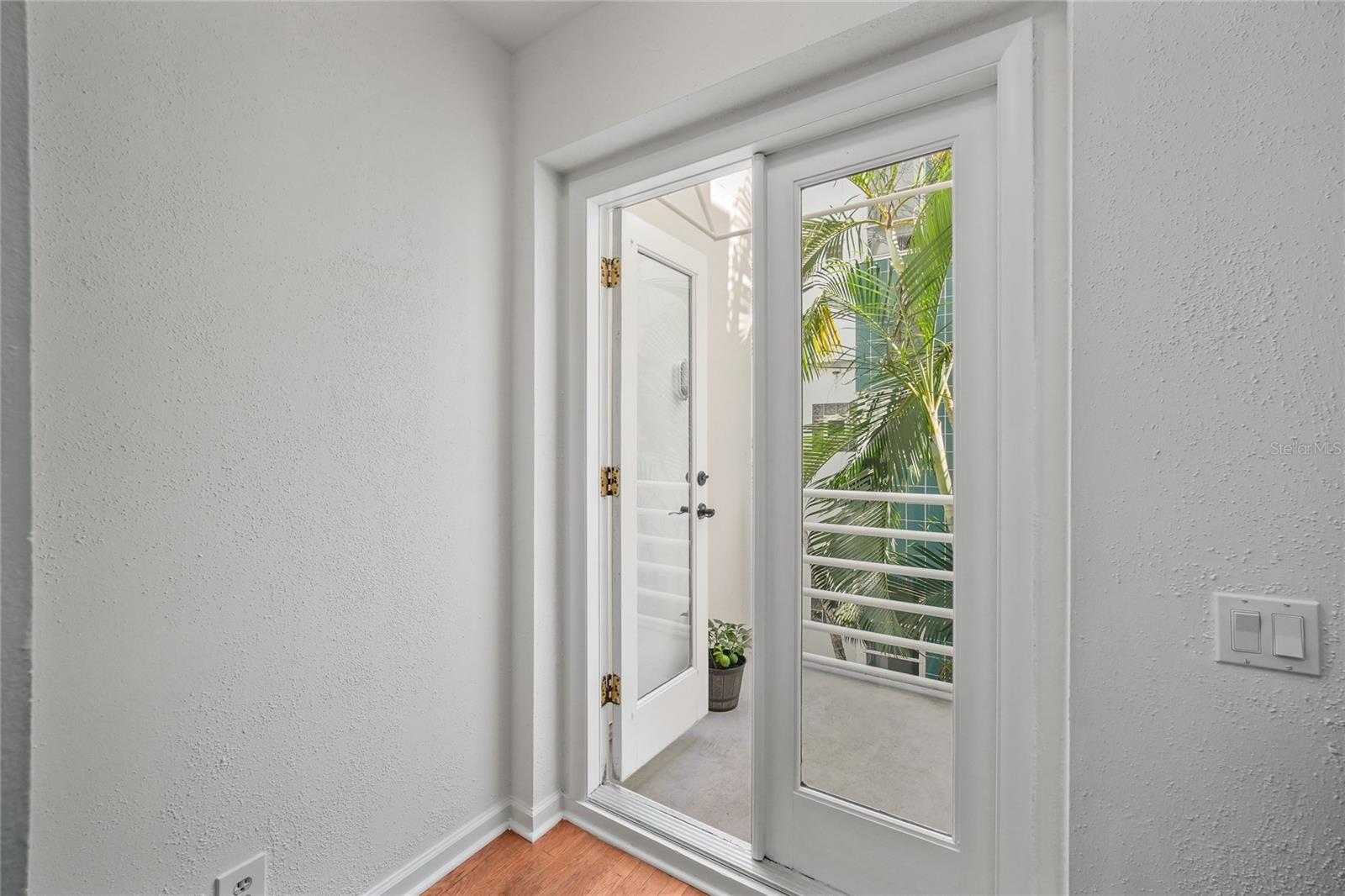 4950 BAYSHORE BLVD #16