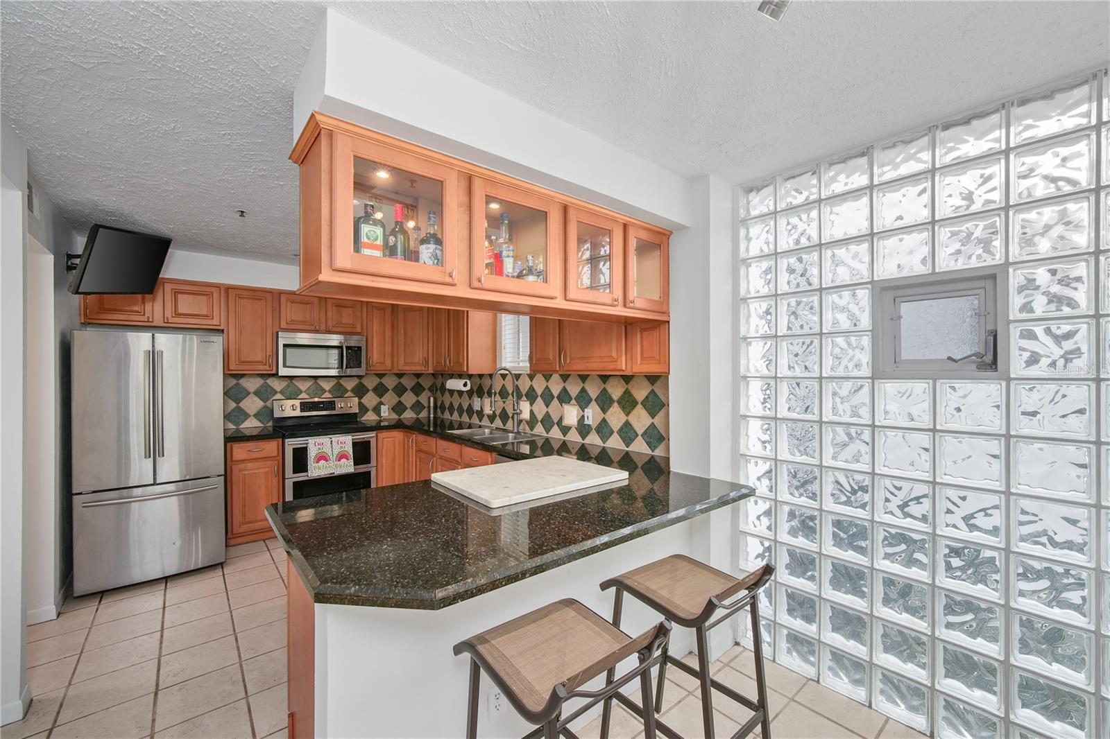 4950 BAYSHORE BLVD #16