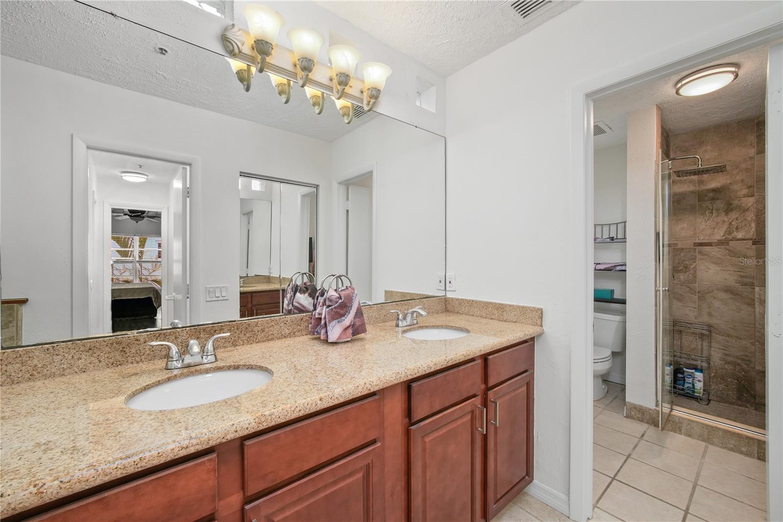 4950 BAYSHORE BLVD #16