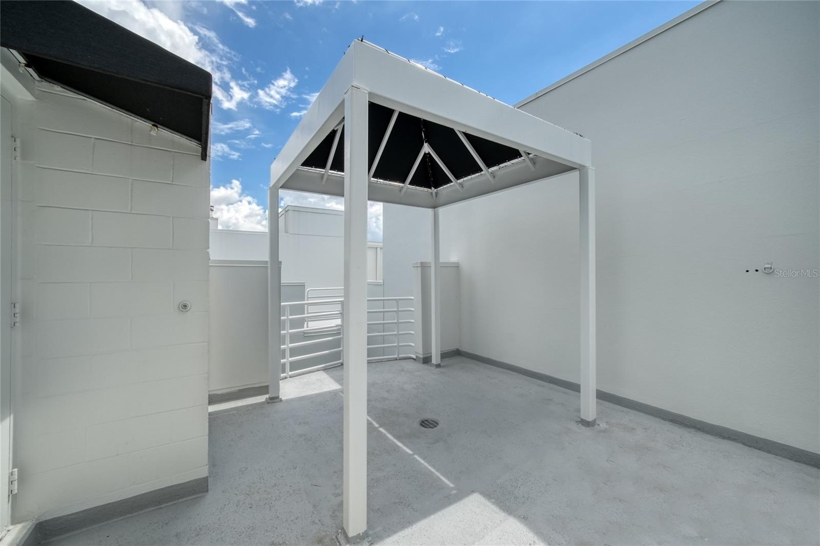 4950 BAYSHORE BLVD #16