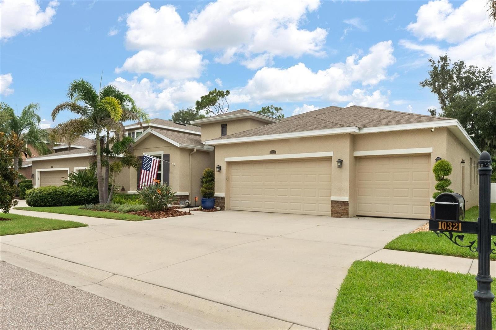 10321 RIVERDALE RISE DR
