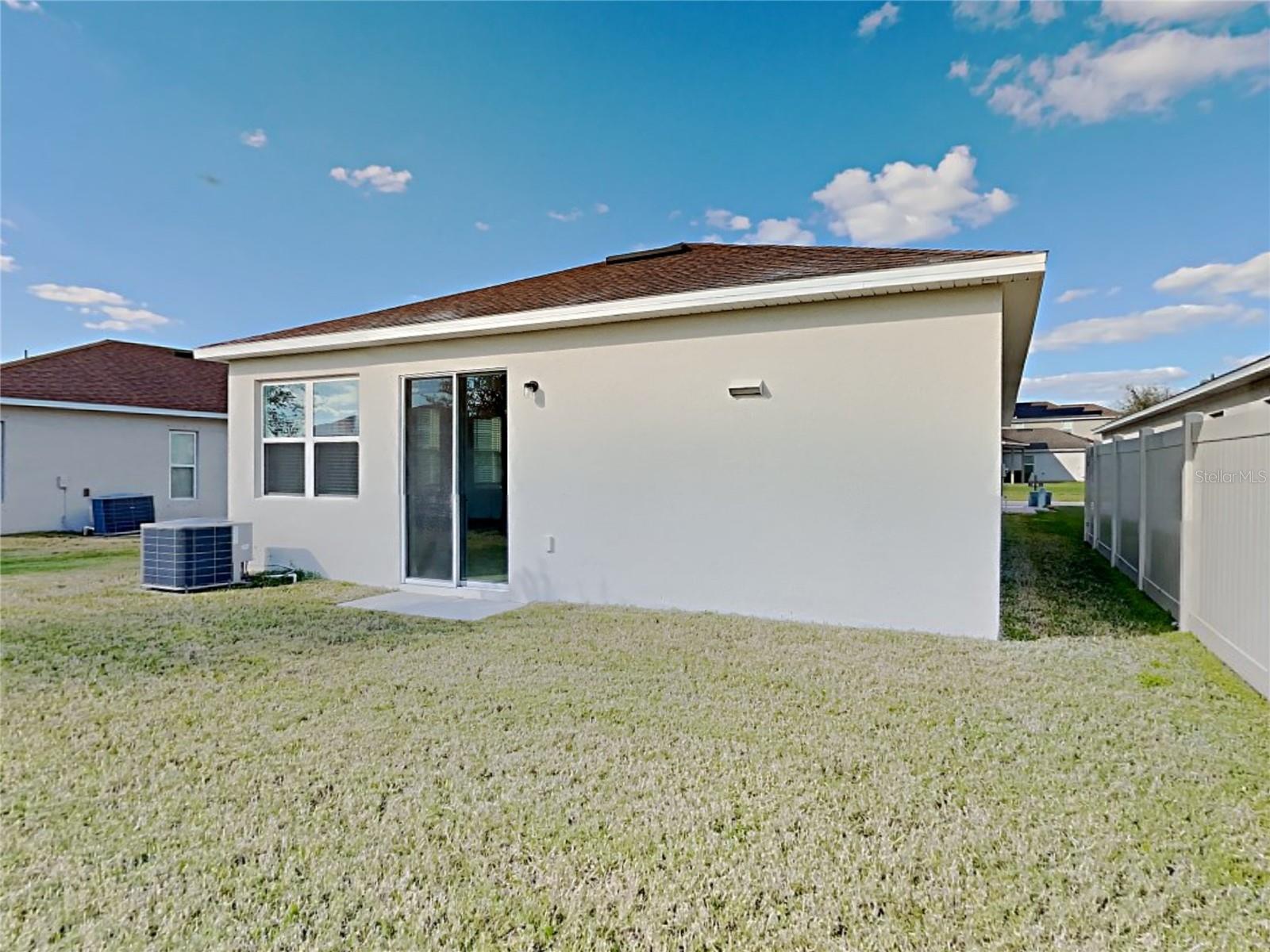 7033 FEATHER WOOD DR