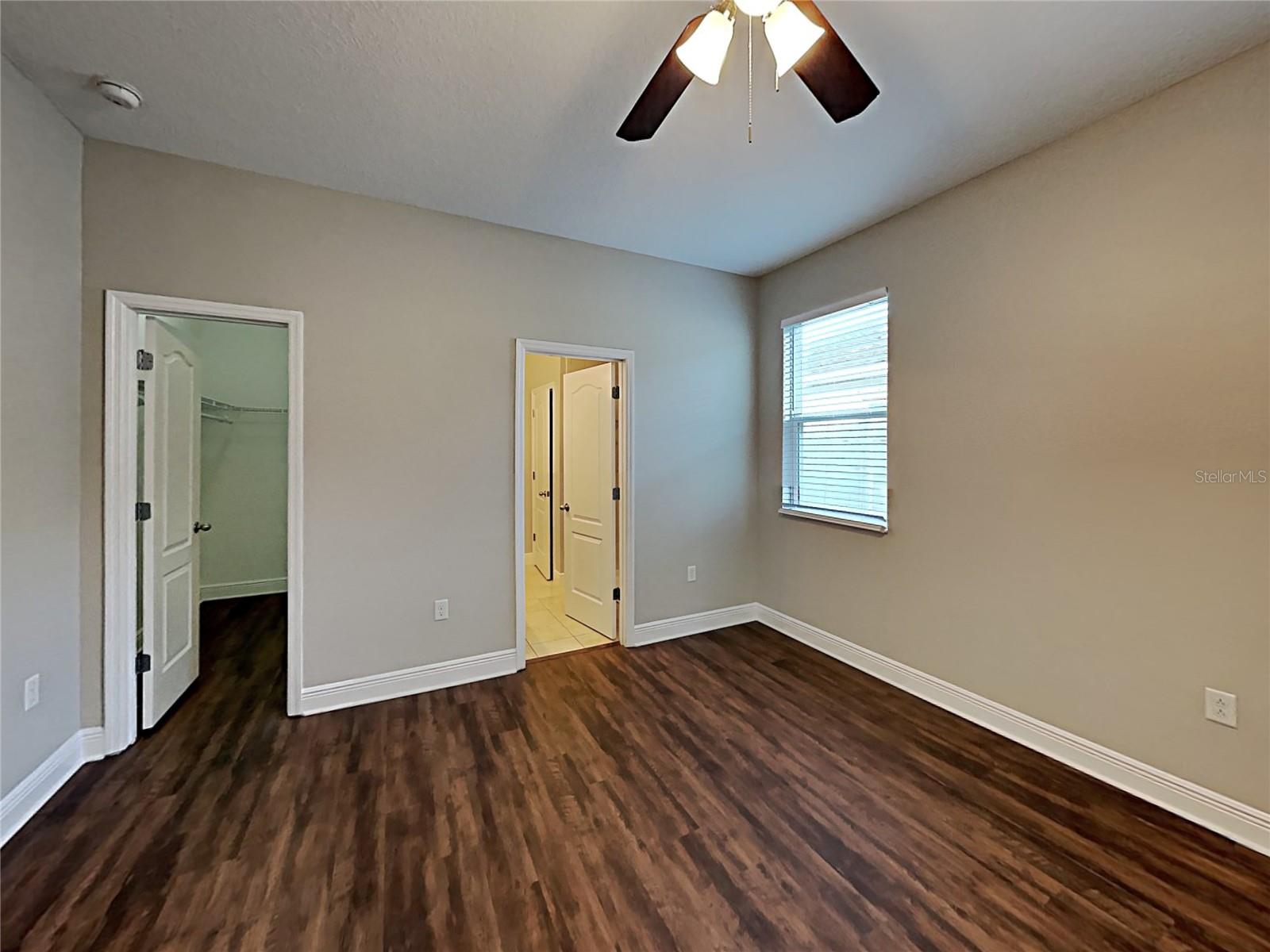 7033 FEATHER WOOD DR