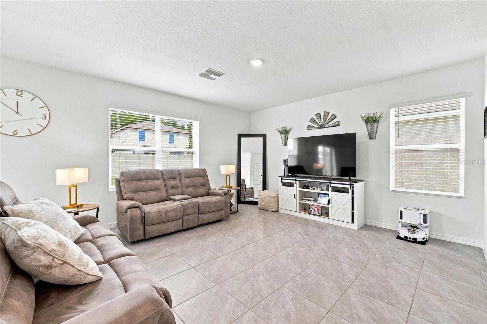 7025 BROAD RIVER AVE