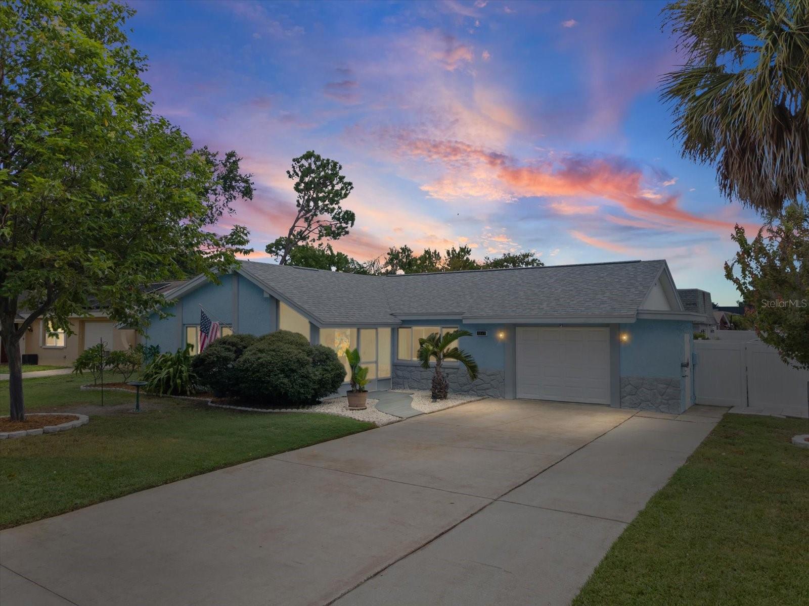 3845 MING TREE DR
