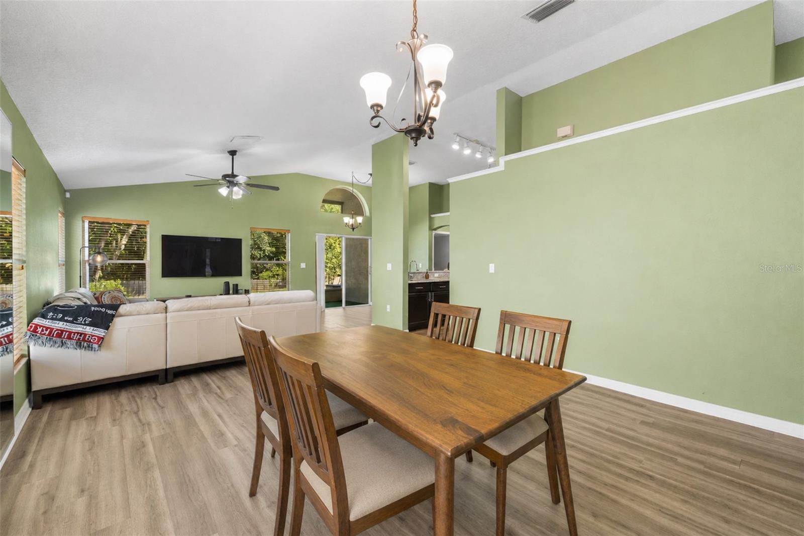 10148 SOMERSBY DR