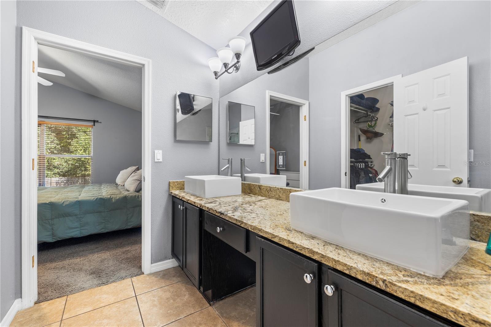 10148 SOMERSBY DR