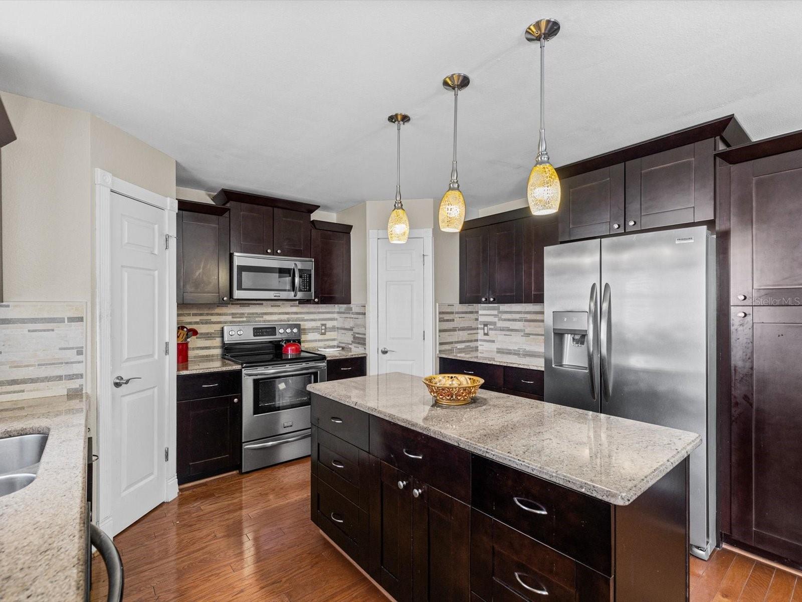 12614 LAKE VISTA DR