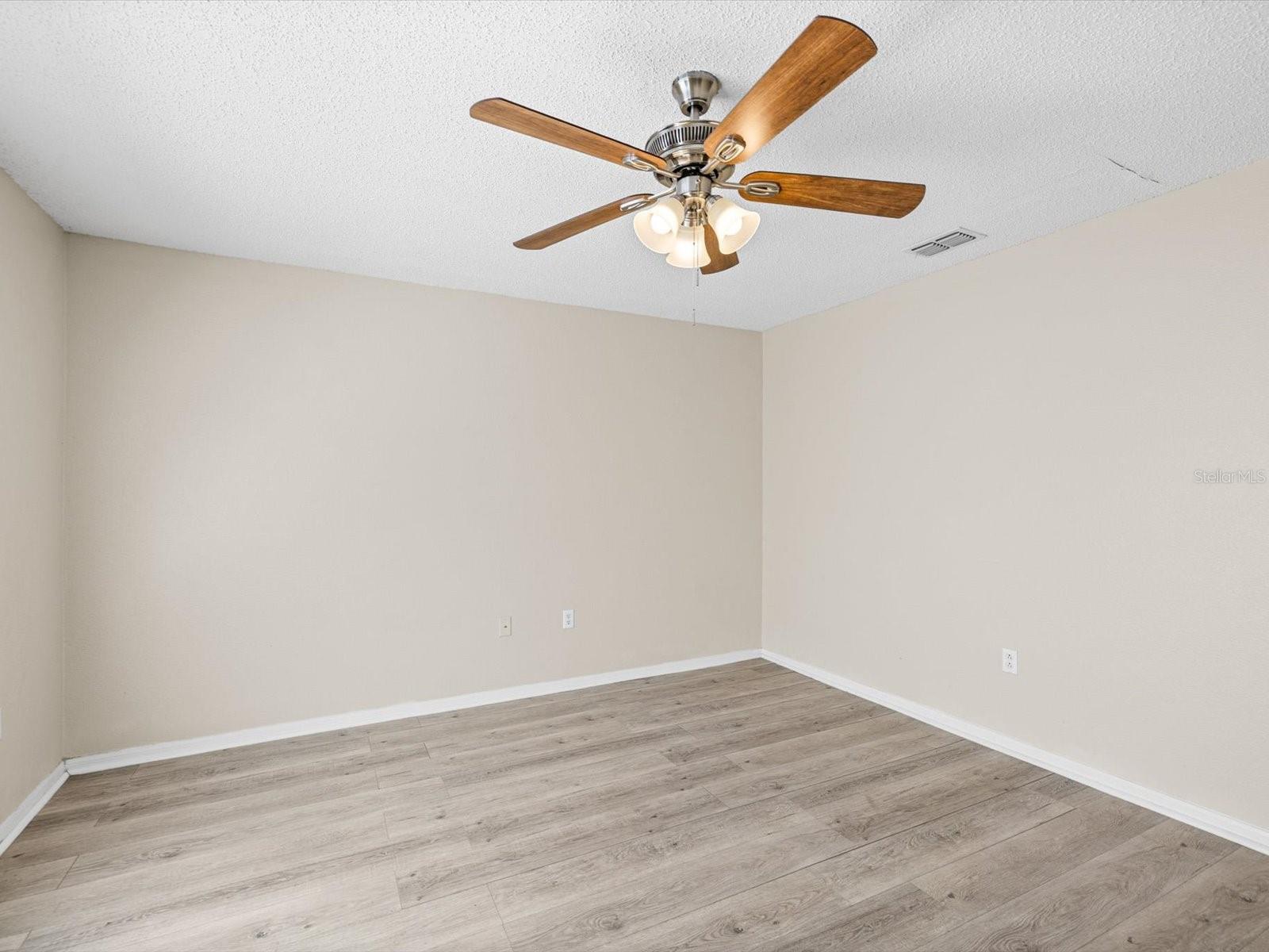 12614 LAKE VISTA DR