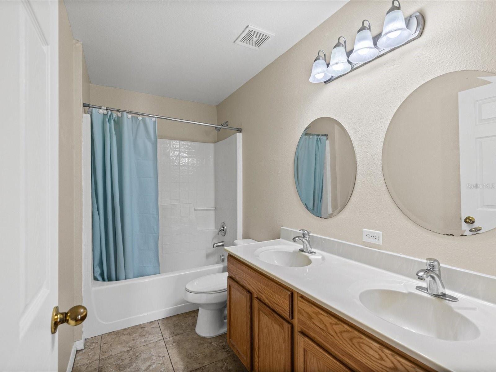 12614 LAKE VISTA DR