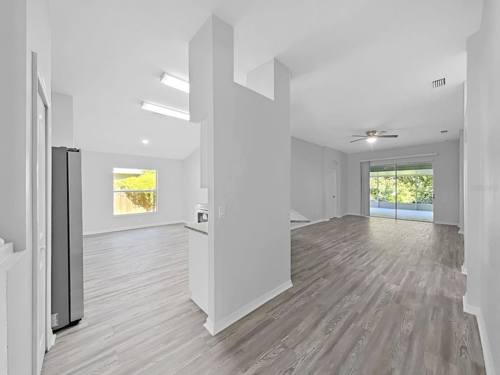 1423 LAKE SHORE RANCH DR