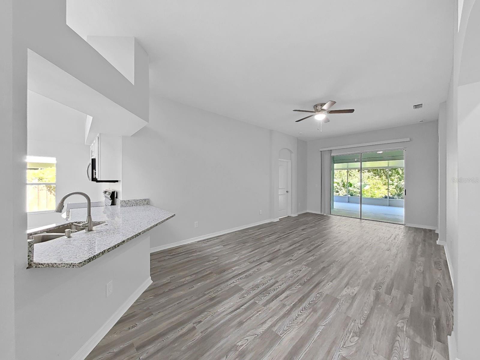 1423 LAKE SHORE RANCH DR