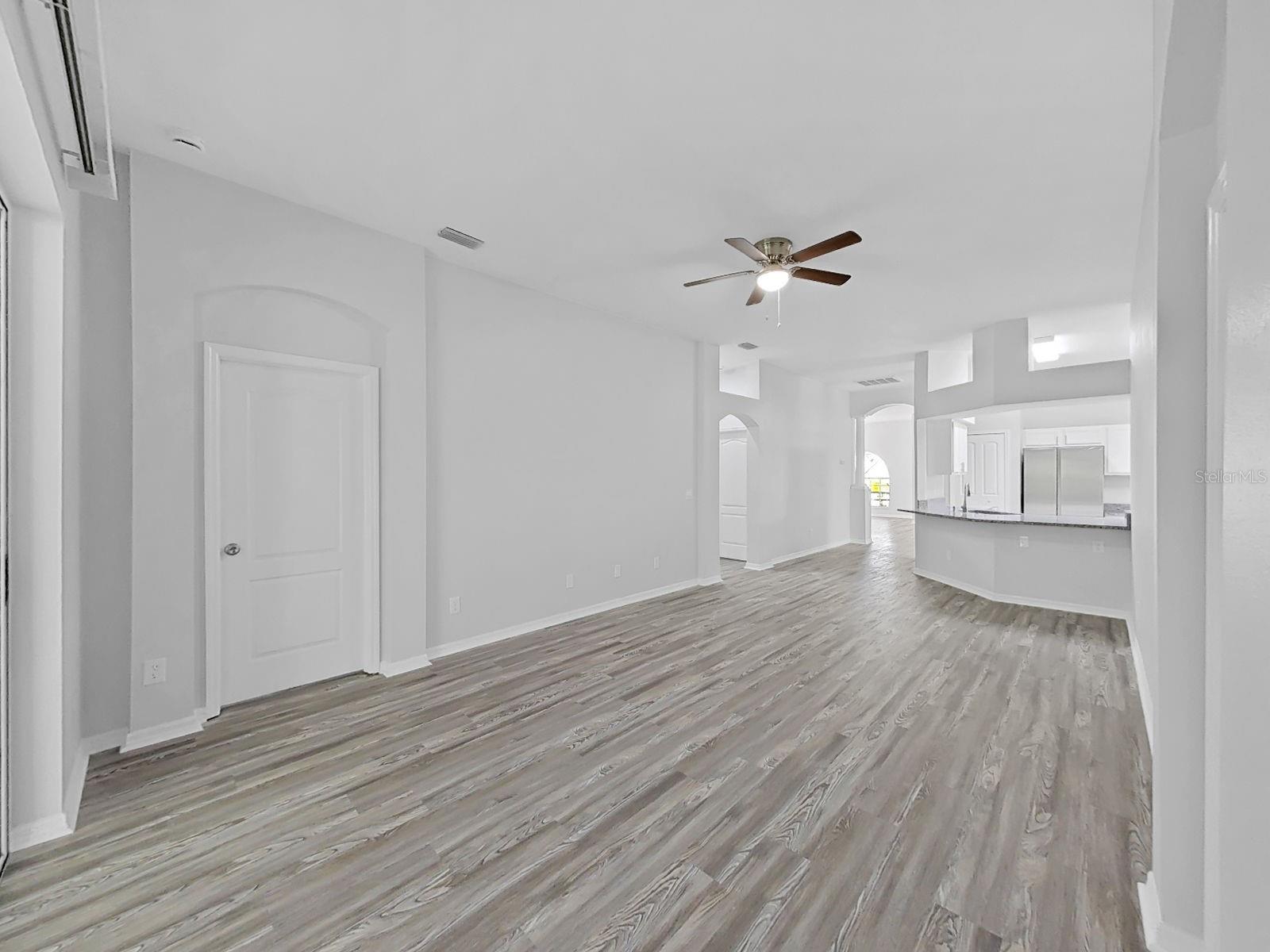1423 LAKE SHORE RANCH DR