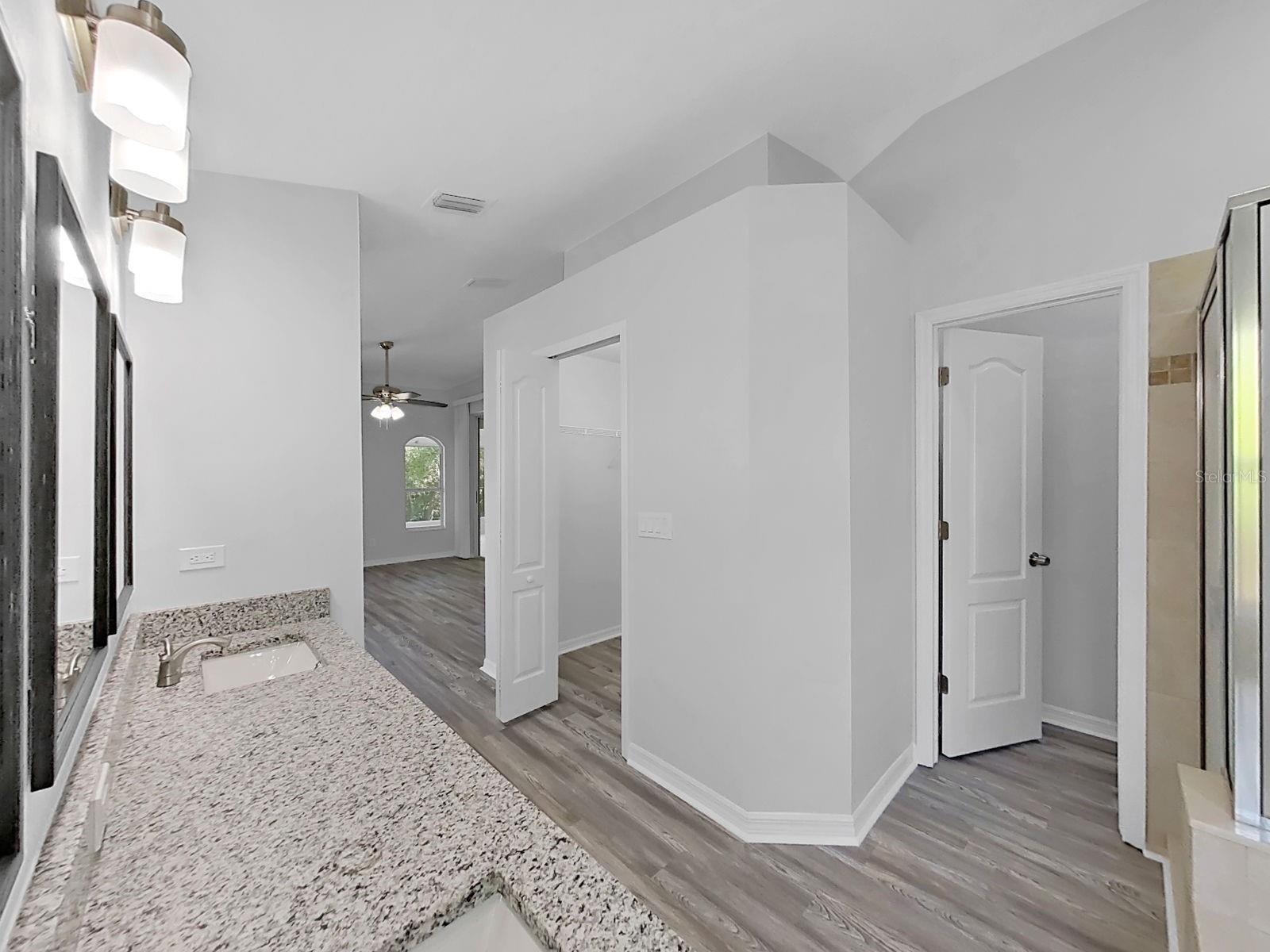 1423 LAKE SHORE RANCH DR