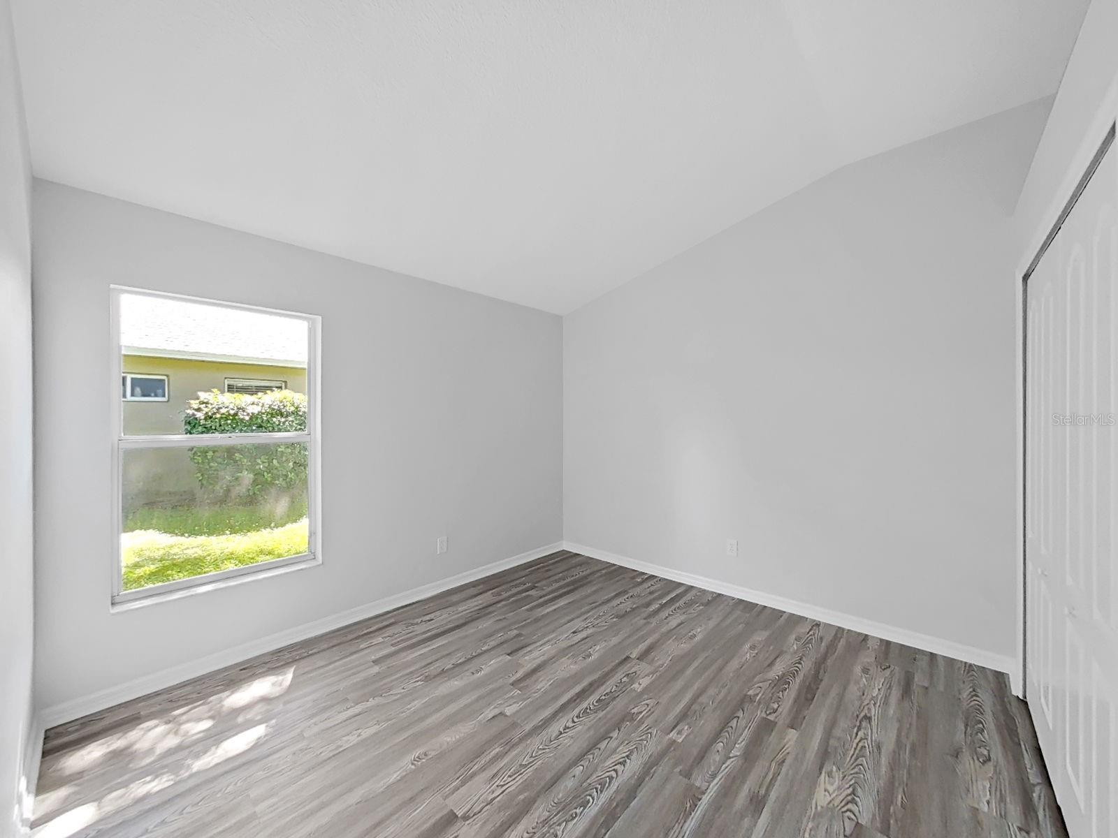 1423 LAKE SHORE RANCH DR